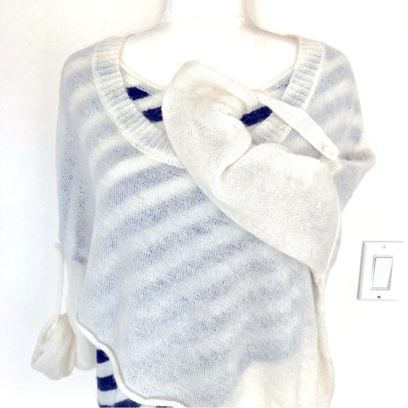 Wow Couture Ivory Wool Blend Scoop Neck Relaxed Fit Sweater Women’s - Picture 2 of 8